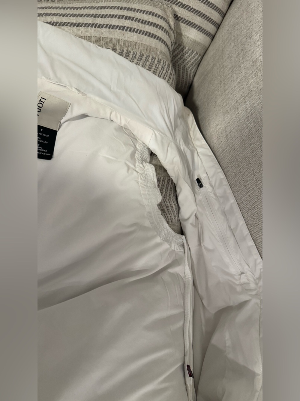 Vuori Cream/white Insulated Vest with Stand Collar - Picture 5 of 5